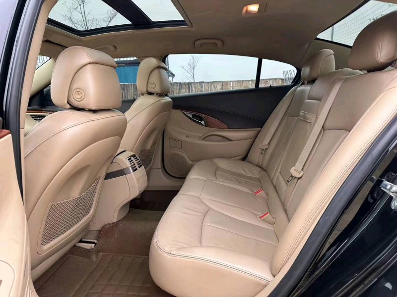 汕头13年别克君越6