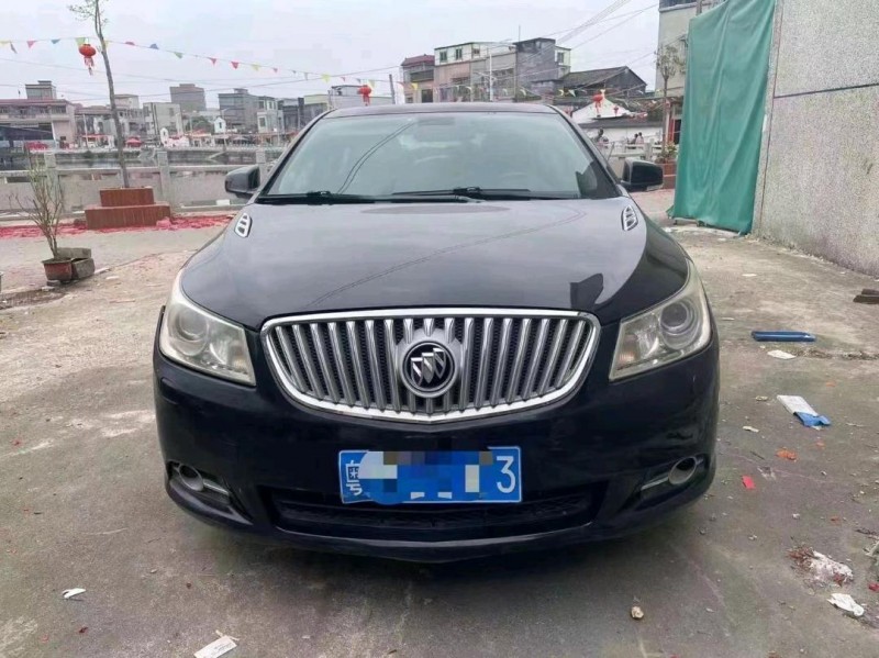 汕头09年别克君越1