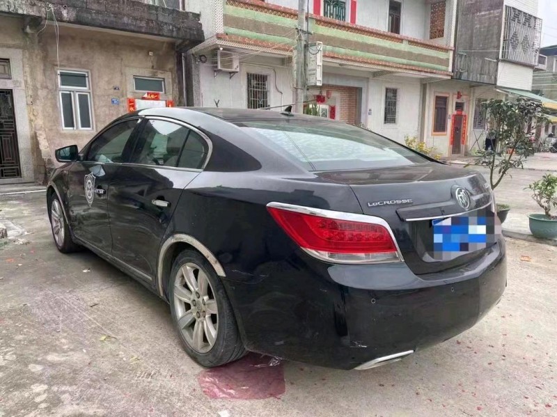 汕头09年别克君越5