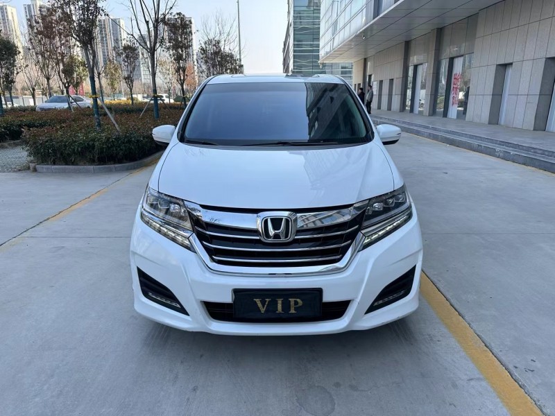 济宁16年本田艾力绅1