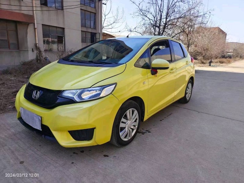 济南16年本田飞度2