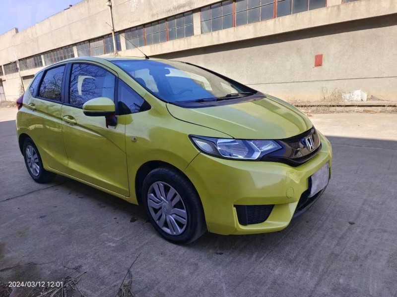 济南16年本田飞度3