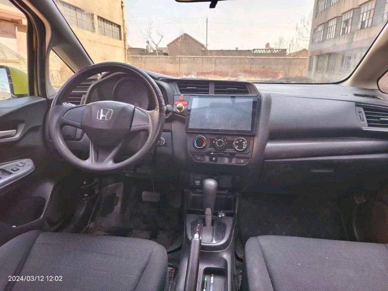 济南16年本田飞度5