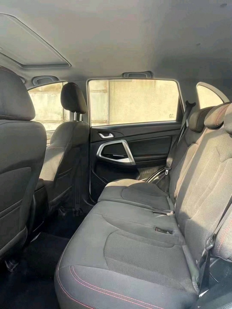 济南17年奇瑞瑞虎54