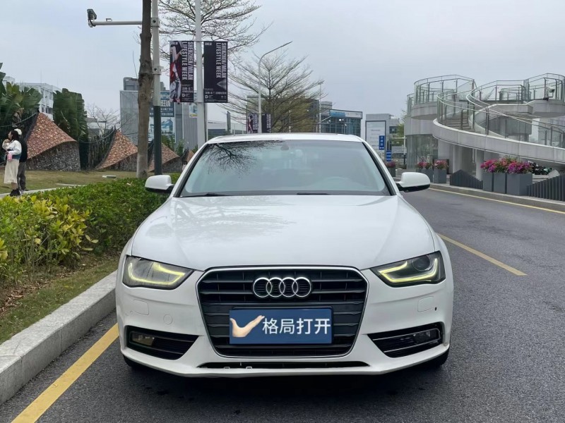 深圳15年奥迪A4L1