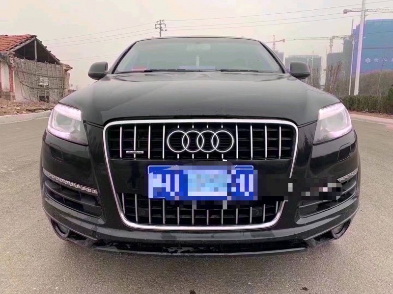 青岛13年奥迪Q71