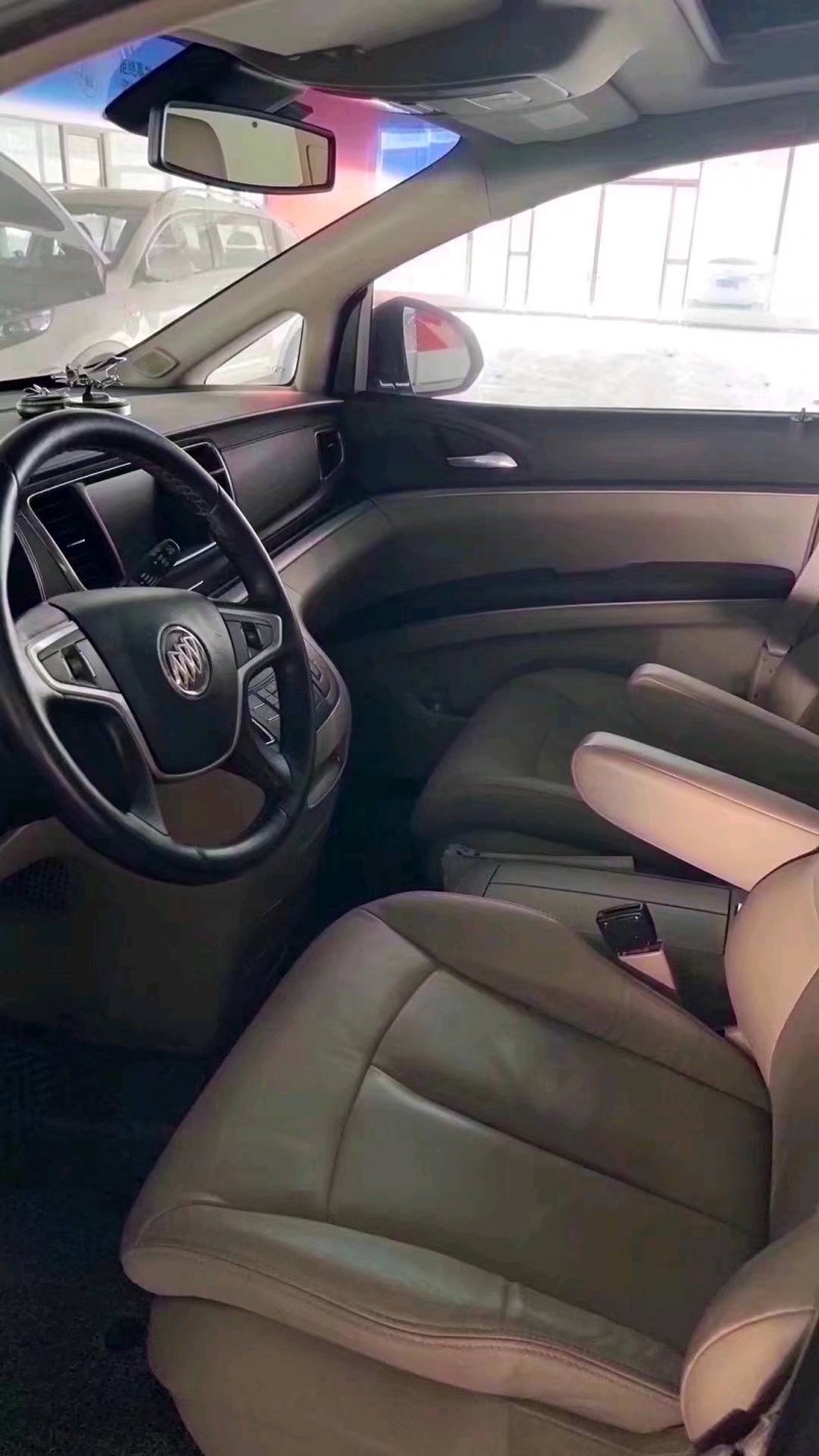 青岛18年别克GL85