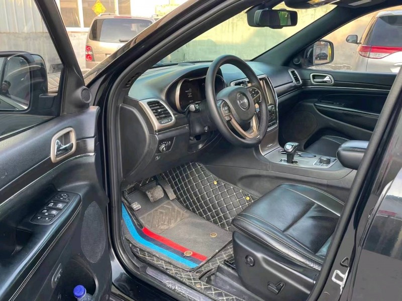 淄博14年Jeep大切诺基3