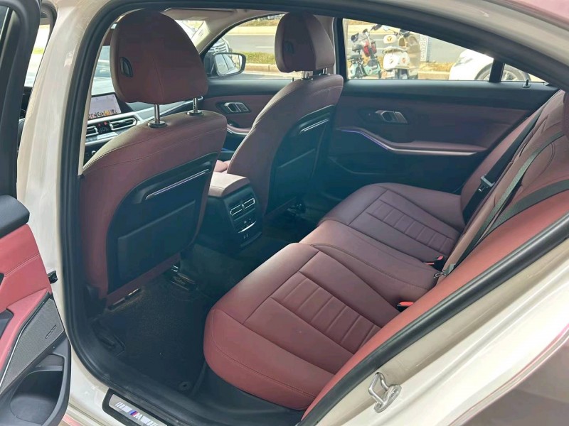 深圳21年宝马3系8