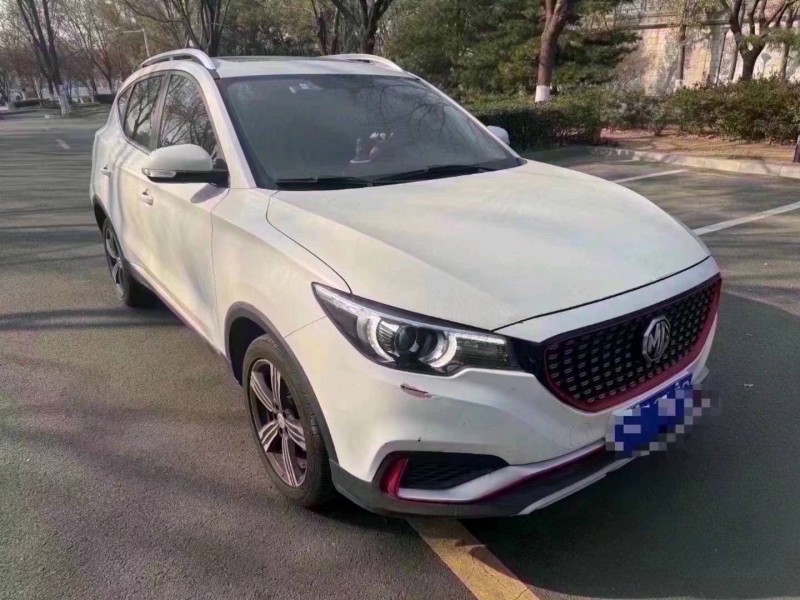 青岛17年名爵ZS3