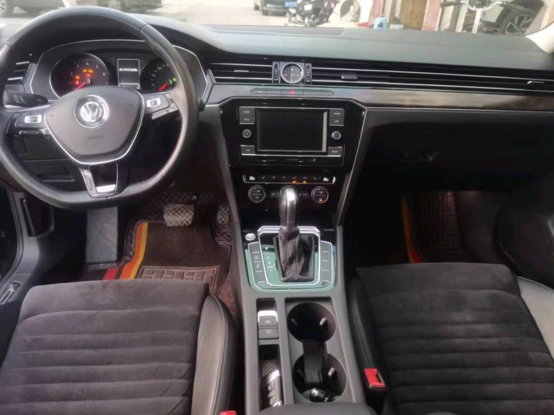 保定18年大众迈腾6