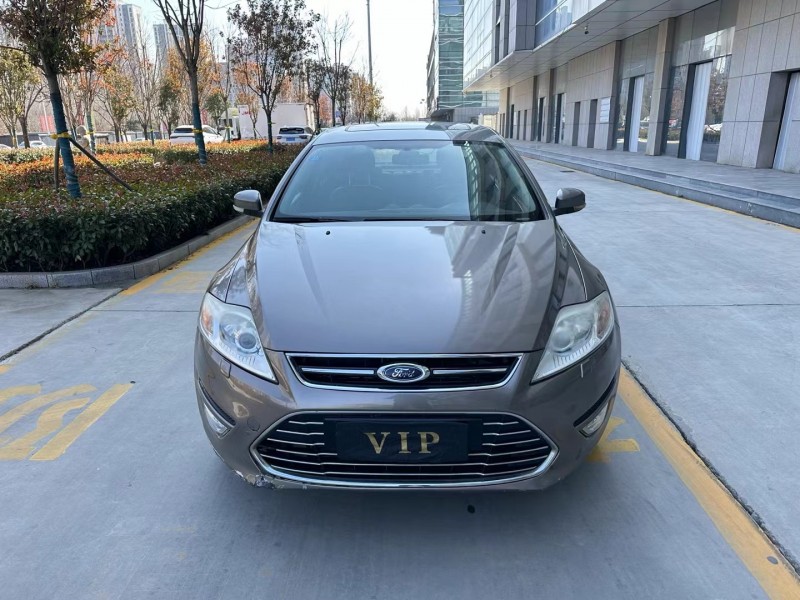 济宁13年福特蒙迪欧1