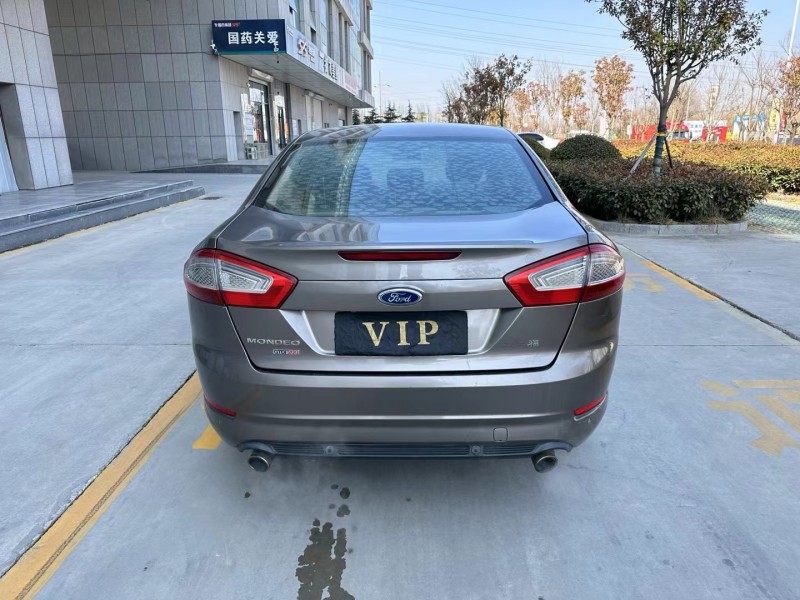 济宁13年福特蒙迪欧9