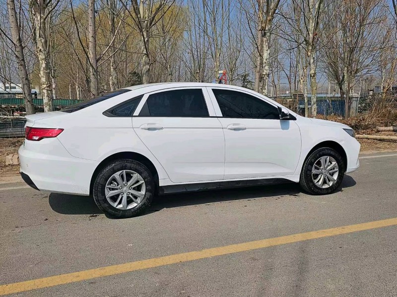 东营23年吉利帝豪EV8