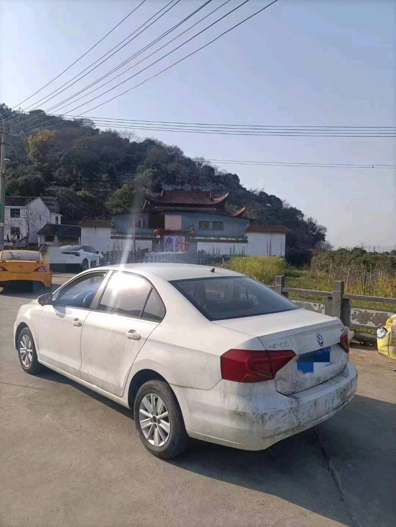 嘉興18年大眾捷達4