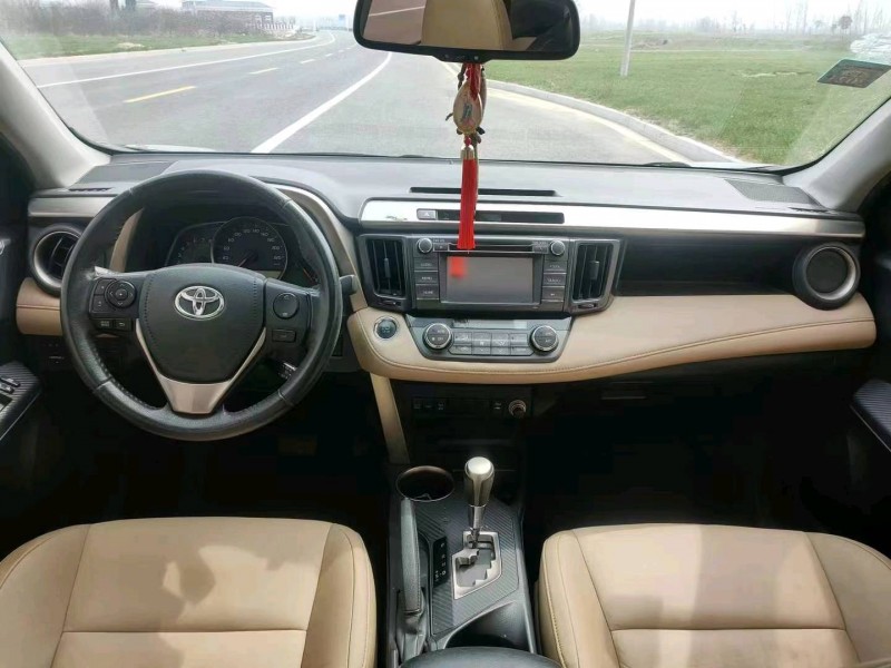 东营14年丰田RAV4荣放4