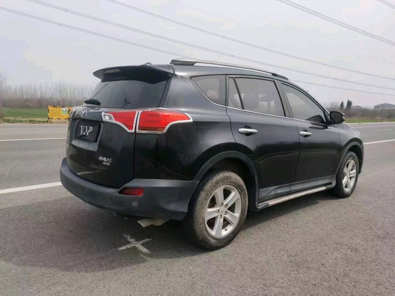东营14年丰田RAV4荣放8