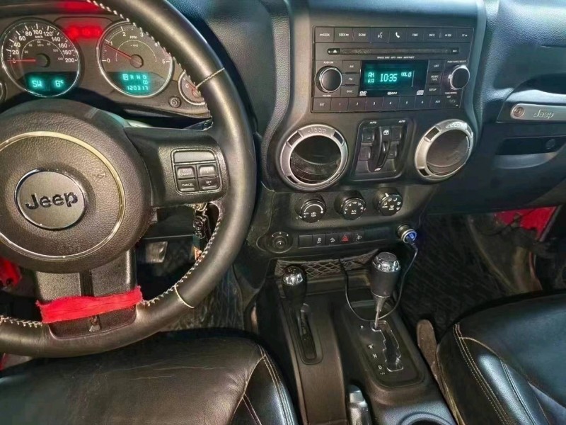 安順14年Jeep牧馬人3