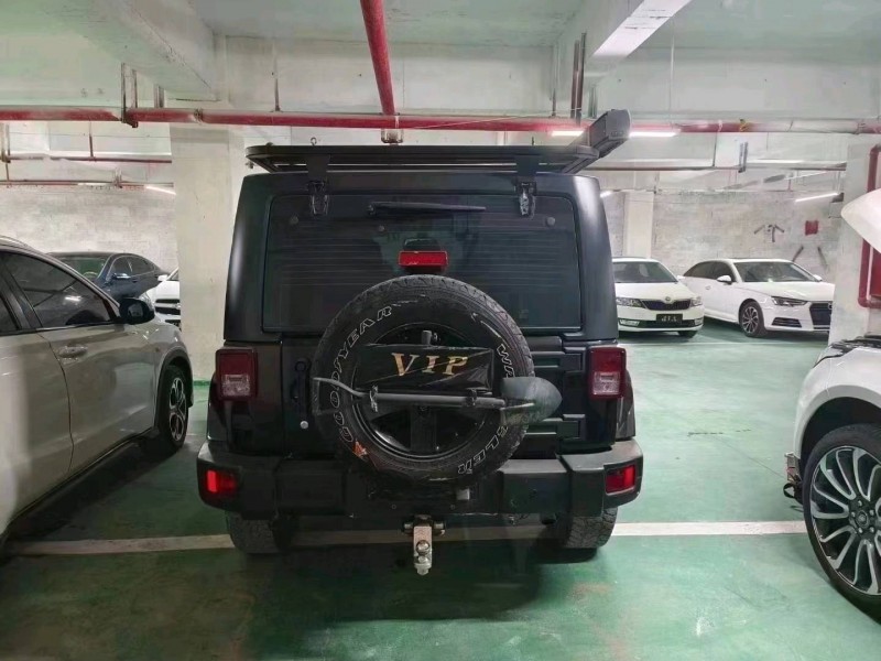 安順14年Jeep牧馬人5