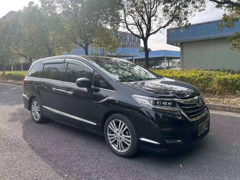 苏州18年本田艾力绅4