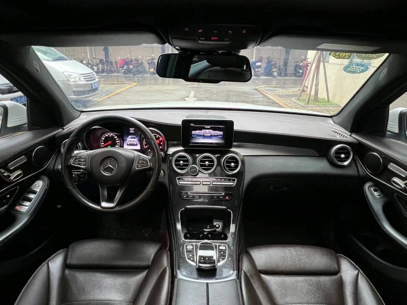 佛山16年奔驰GL8