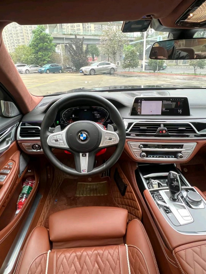 佛山22年宝马7系9
