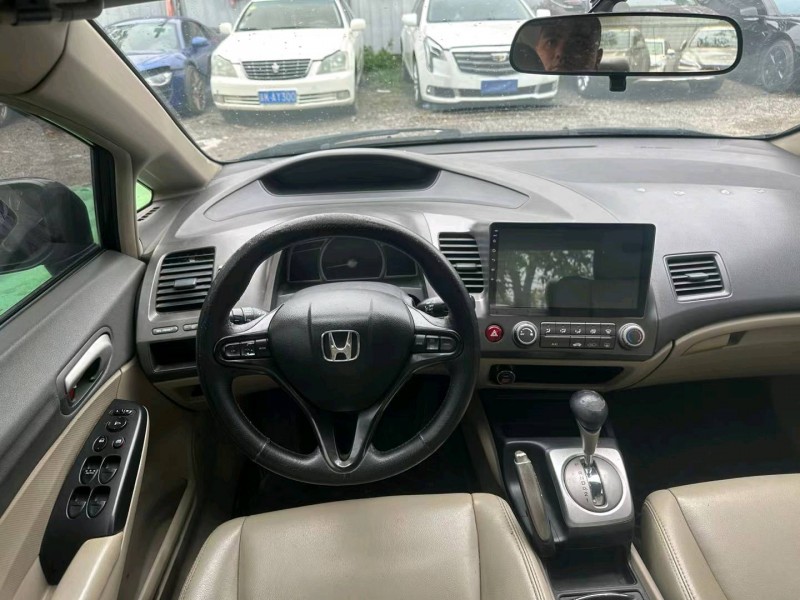 佛山09年本田思域9