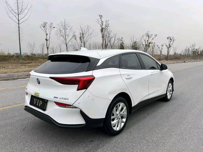 盐城21年别克微蓝8