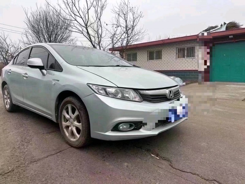 青岛11年本田思域2