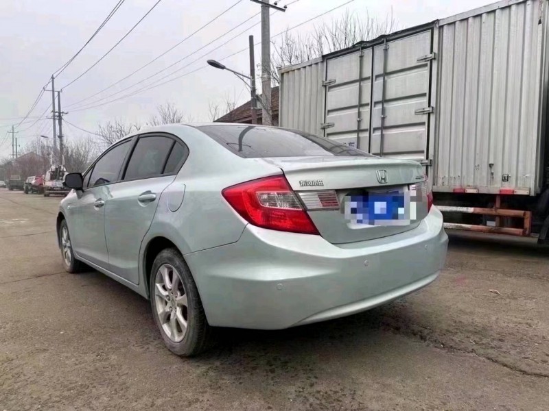 青岛11年本田思域8