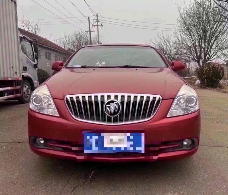 青岛14年别克凯越1