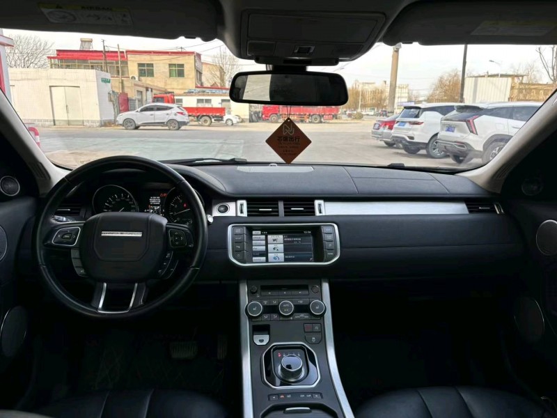 保定17年路虎极光6