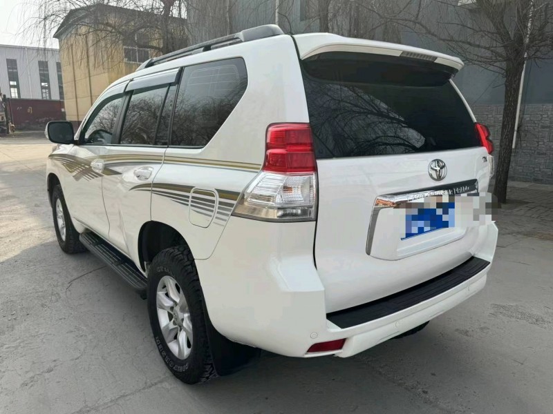 保定11年丰田普拉多4