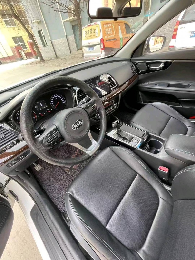 保定15年起亚K46