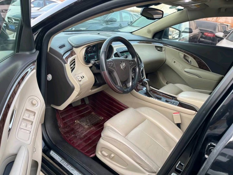 保定15年别克君越4