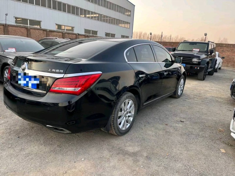 保定15年别克君越8