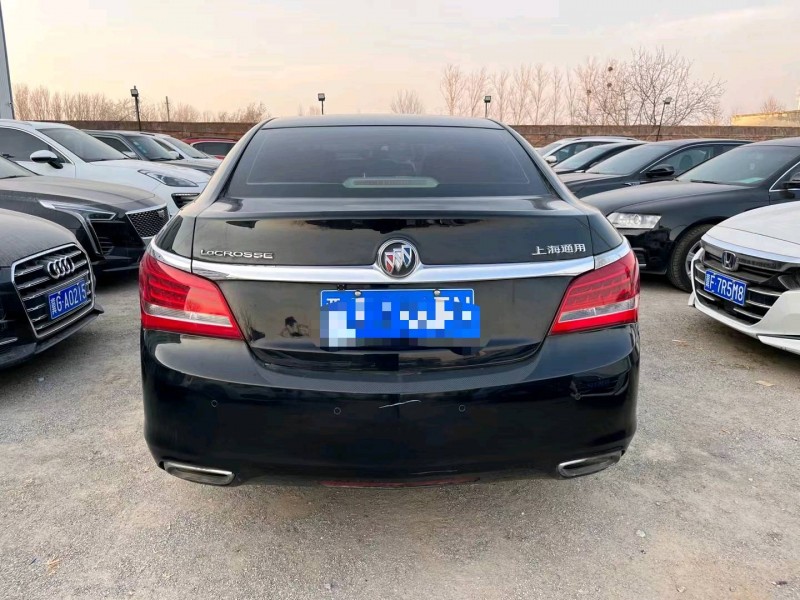 保定15年别克君越9