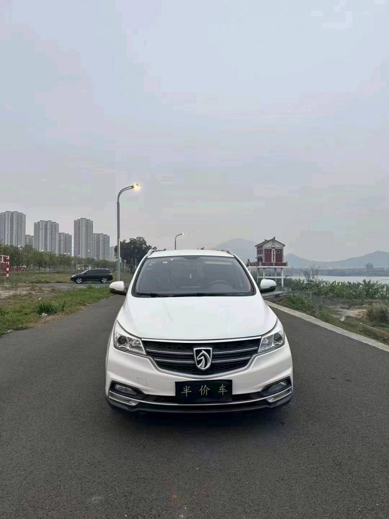 珠海19年寶駿7301