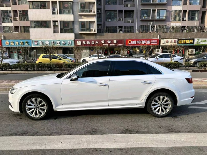石家庄19年奥迪A4L3