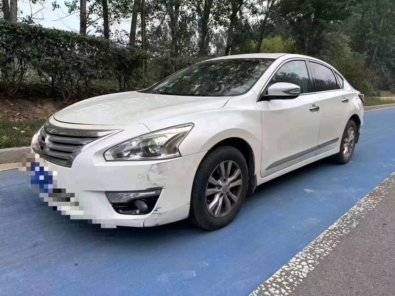 济南13年日产天籁3