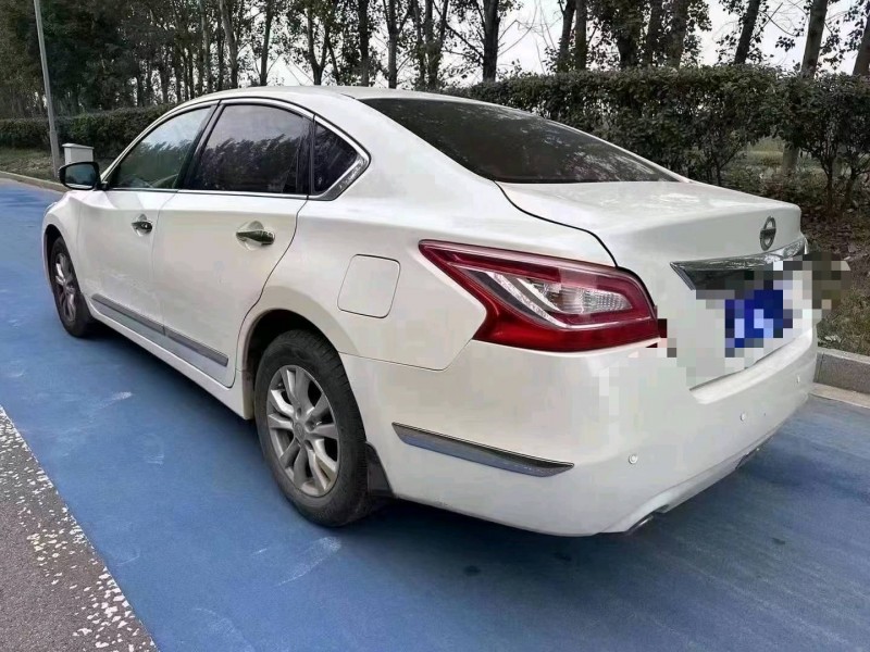 济南13年日产天籁8