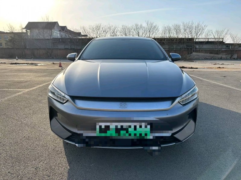 济南23年比亚迪秦1