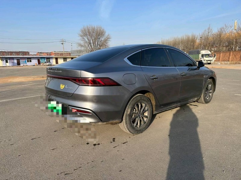 济南23年比亚迪秦7