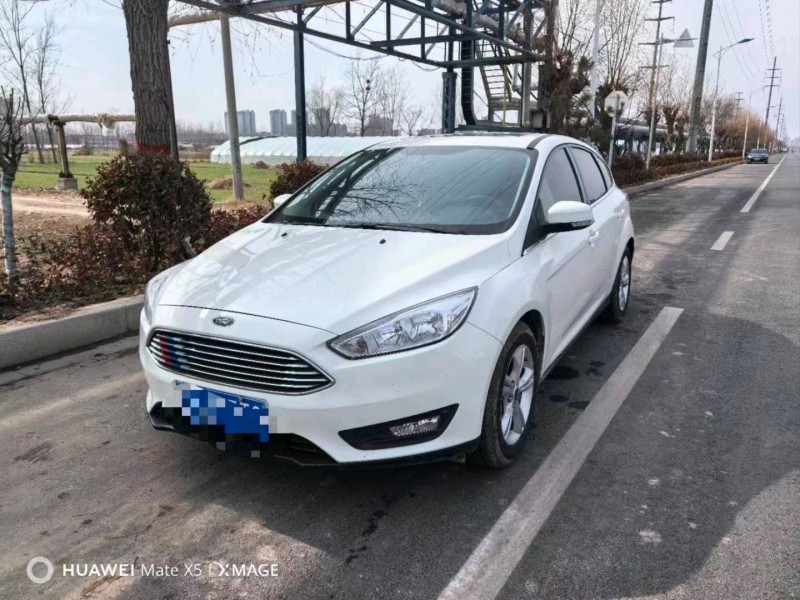 东营21年福特福克斯5