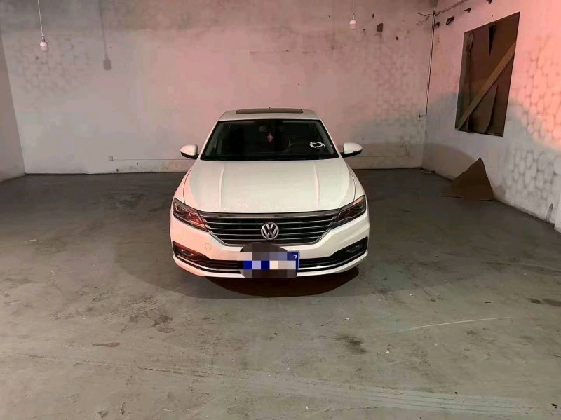 重庆19年大众朗逸1