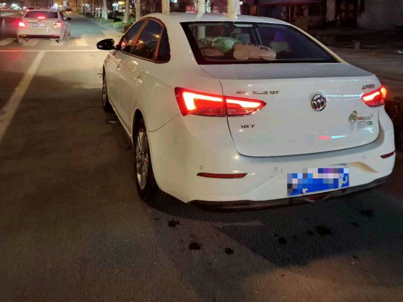 东营18年别克英朗7