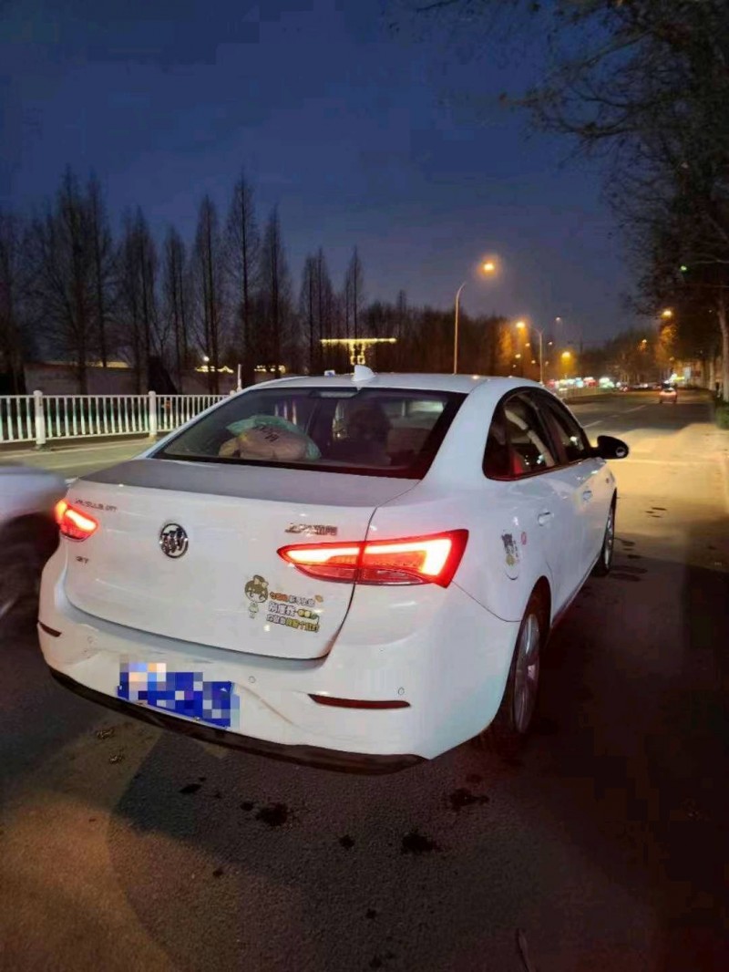 东营18年别克英朗8