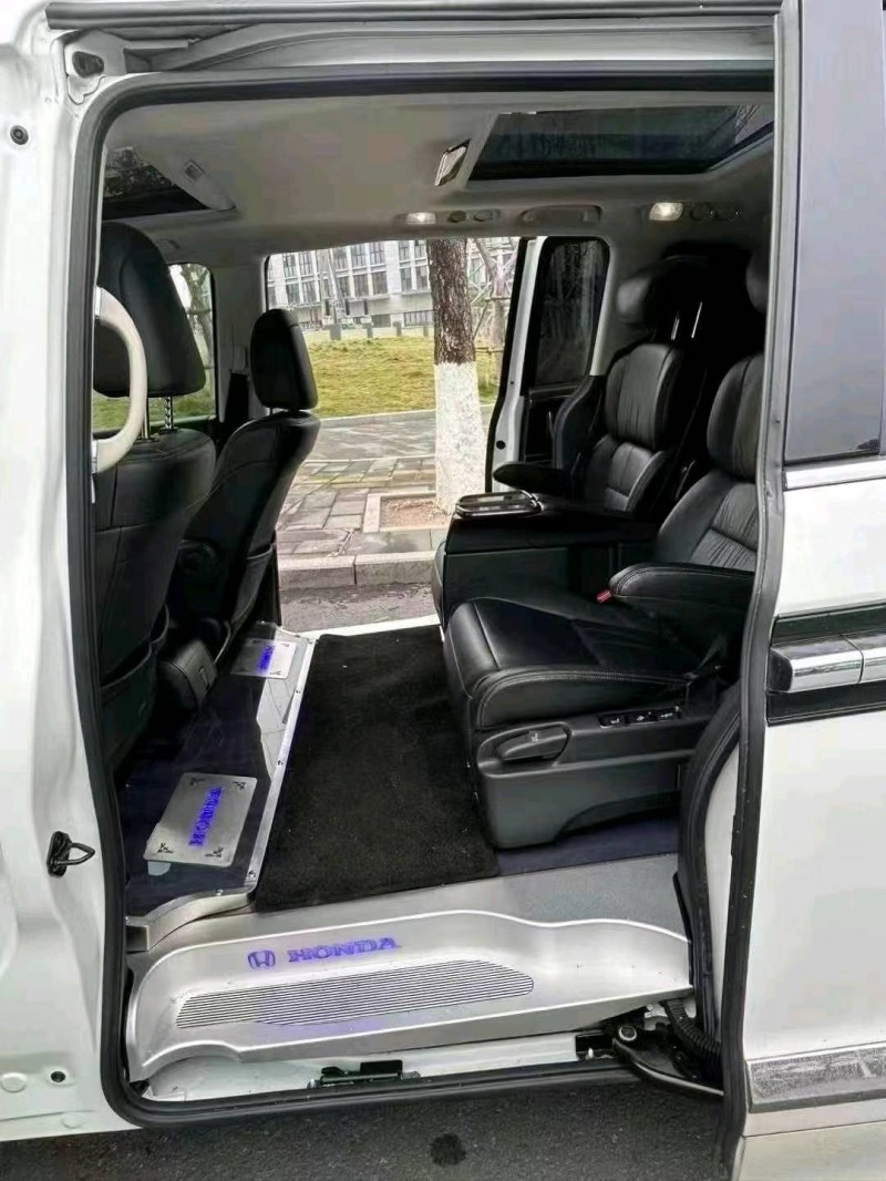 枣庄18年本田艾力绅4