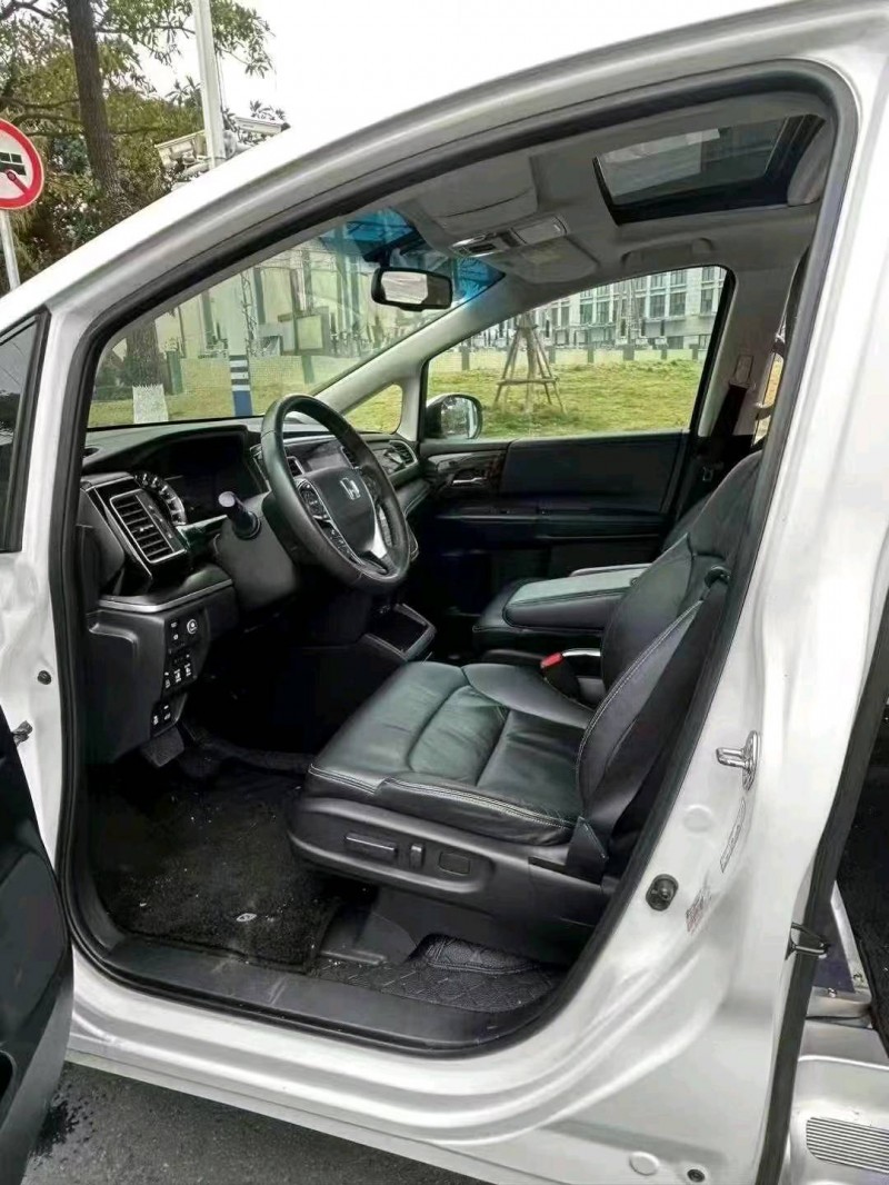 枣庄18年本田艾力绅5