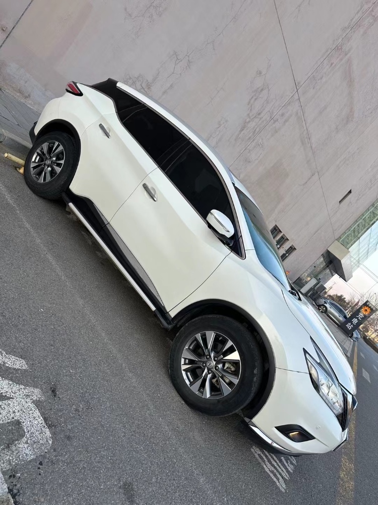 營口19年日產樓蘭2